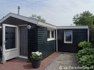 Buitenaanzicht Huisje Onder de Brandaris Buitenaanzicht Huisje Onder de Brandaris